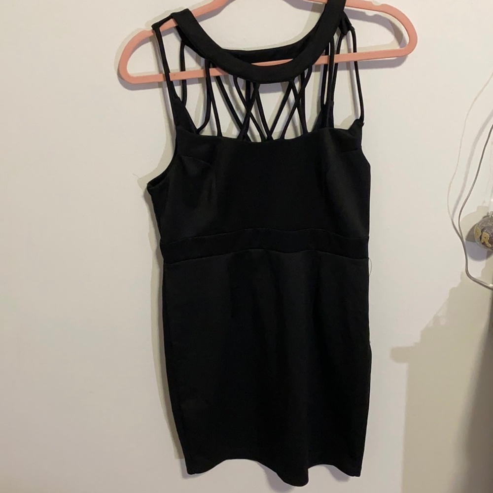 Black bodycon dress